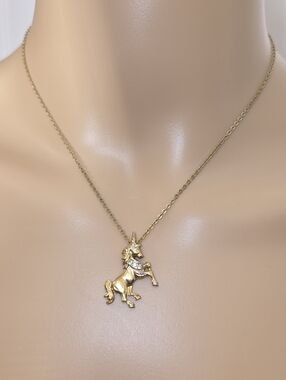 Vintage Avon Gold Tone Unicorn Pendant Necklace
